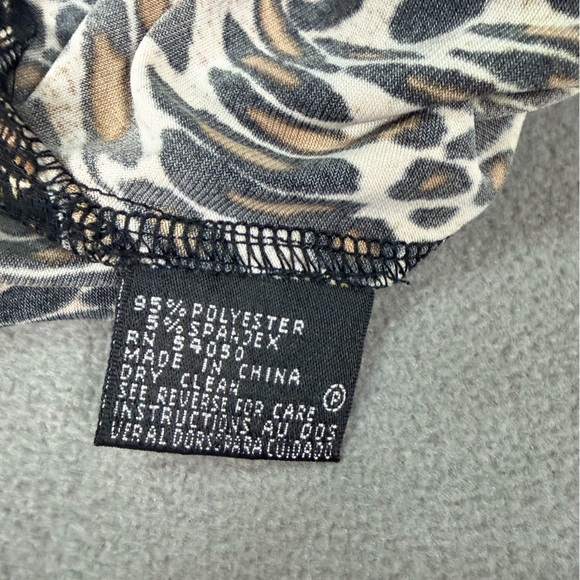 Kasper Women's Animal Print/Leopard Sleeveless Blouse/Tank Top/Shell- Size 14 - Picture 4 of 5